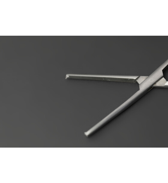 hemostatic surgical locking forceps curved 26