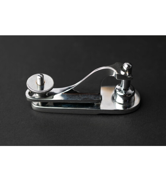 gomco clamp
